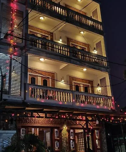 Beat Hotel *